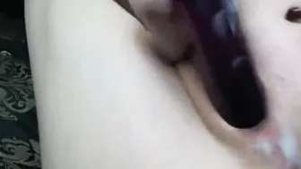 Beauty Wifey cougar three orgasms into 7 minutes with the new vibrator
