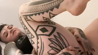 Inked hoe vulgar into air bnb