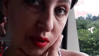 The boss made the maid suck his dick. Domination of the boss.