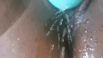 Pulsating african twat wets the bed
