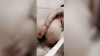 GIGANTIC ASS FUN-sugarsweetnessxox