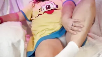 Put the lotion on the skin Calf Muscle bondage
