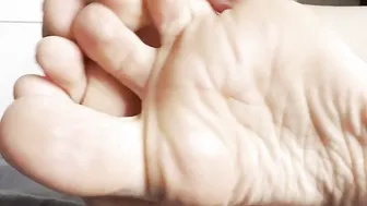 Adorable sexy teenagers shows her thin toes