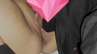 Licking eastern Snatch