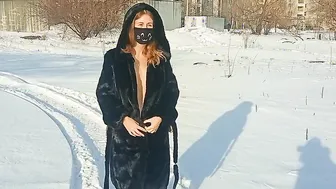 Winter has come❄ And that means its time to walk into a fur coat❄❄❄