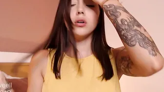 Thin Colombian webcamer squirms with satisfaction while her pe
