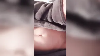 Tocandome en el baño hispanic caliente cssrro