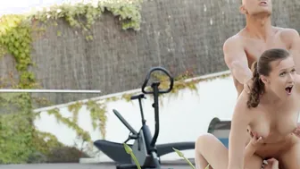 WHITEBOXXX - The Irresistible Morning Workout With Julia De Lucia And Stacy Cruz