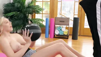 Reality Kings - Kendra Sunderland Starts Working Out On Her Personal Coachs Scott Nails Penis