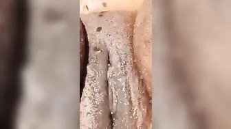 I Love The Way Water Falls On My Fat Snatch - Closeup