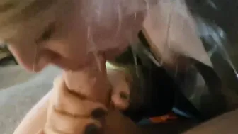 Snowbunny cheats on hubby with huge white penis
