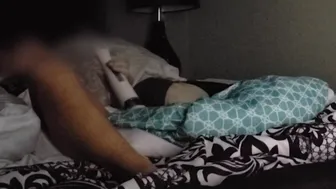 Really porn video – Cougar getting really lusty watching porn before bed. Has rough and longest orgasm.