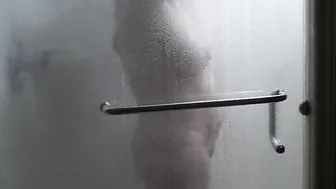 Nerdy White Mom Takes a Quick Shower at the Hotel