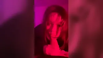 1i1m0chi Sucking