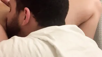 Eating vagina after a shower