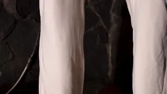 Piss inside leggings with high heels - How I have satisfaction white my pissing