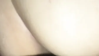 Hawaiian chick getting creamy