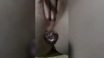 slender 19 yo tries out new plug and loves it