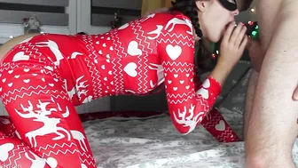 Christmas Cummed for Eighteen (eighteen+) and Sneak Fucking into House with Squeaky Bed