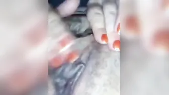 Sola en la camaesperando.....