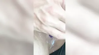 milf masturbation squirt into vehicle