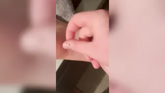 hispanic mistress give toes job