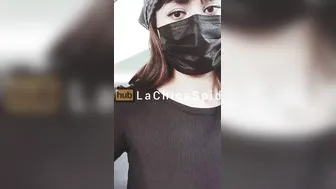 Las deliciosas y ricas tetas de LaChicaSpider en el bus