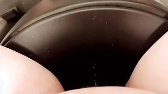 Week 51 Pregnant Pissing Diary