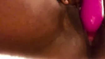 Fucking myself like it’s a cock