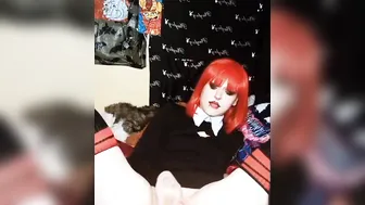 Little hoe had to finger herself before going to school