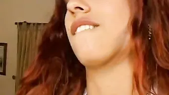 Killing Women spreads her long legs to gotten lovers of