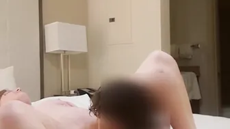 I gotten eaten out and orgasm into a hotel room