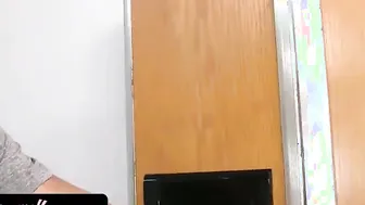 Attractive Slender women Getting Caught And Fuck By A Huge