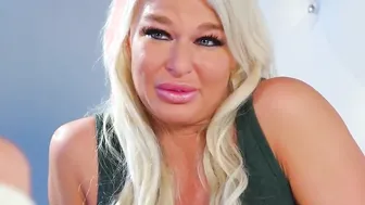 SHESEDUCEDME mom London River Seduces Barely Legal Kourtney Rae