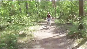 Iris Nude angel bike