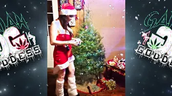 XXXMas Ganjah sexy Getting Her Cookie Icing