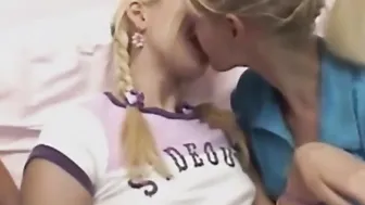 All women lesbian teenie trio getting freaky