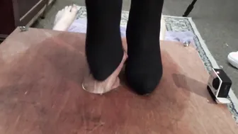 231lb PIXIE BOOT PENIS CRUSH WATCH three