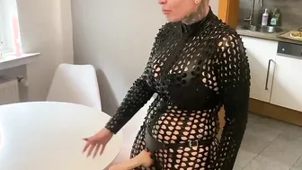 Deine Dominatrix FICKT dich mit einem STRAP-ON 