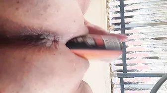 Deodorant can insertion