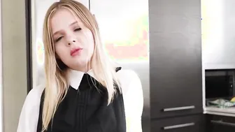 Perfect Small Stepsis Coco Lovelock Loves Blowing Up Before Cougar Comes