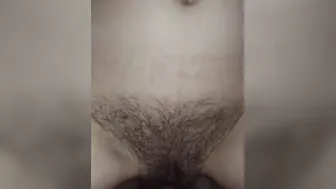 bushy vagina getting a risky cumshot. no birth control