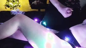 Lovers having fun on Christmas part one (I creampie on her incredible body)