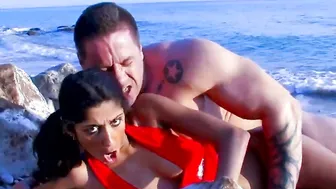 Dark Haired Indiana Fox offer a deep fellatio and fucks rough