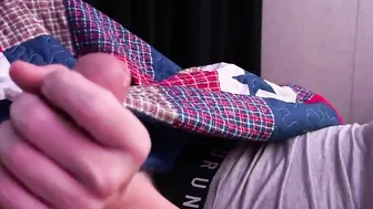 Posing hand job turn sloppy FELLATIO
