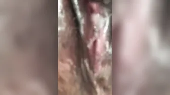 My juicy twat opens up when I’m about to cum