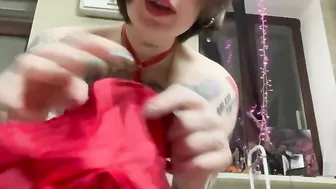 Skank training blowjon into red sub mask