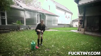 The Small Gardener Mona Blue