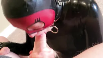 Pvc Catsuit Fellatio - A tiny hot rubber skank blows a gigantic white cock making it cum on her chest