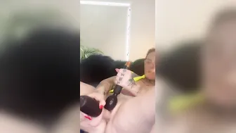 Drilling my tight snatch with my new vibrator 